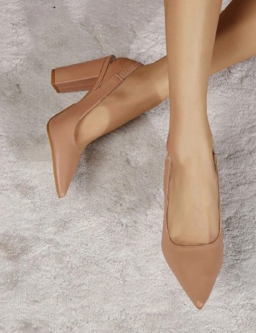 Pantofi SHEIN, maro