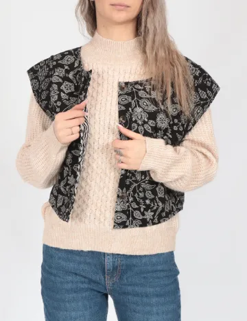 Vesta Only, negru