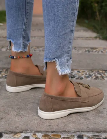 Mocasini SHEIN, maro
