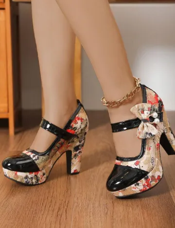 Pantofi SHEIN, crem