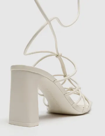 Sandale Stradivarius, crem