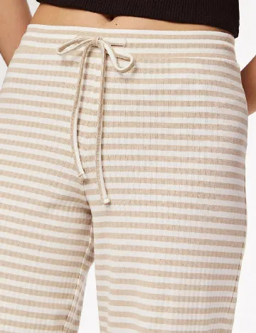 Pantaloni Pieces, crem