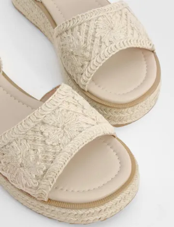 Sandale Boohoo, crem Crem