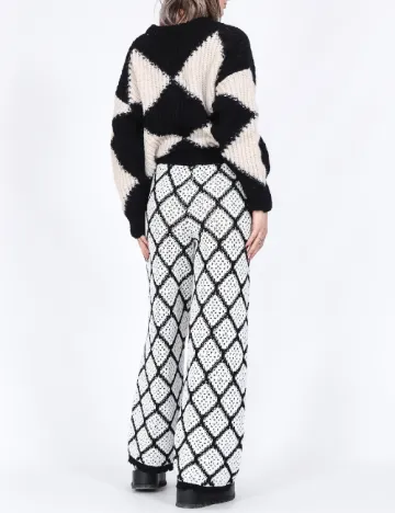 Pantaloni Pieces, alb/negru