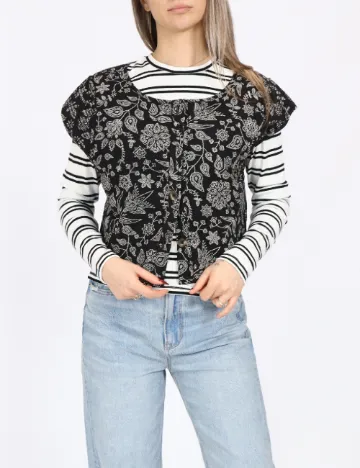 Vesta Only, negru