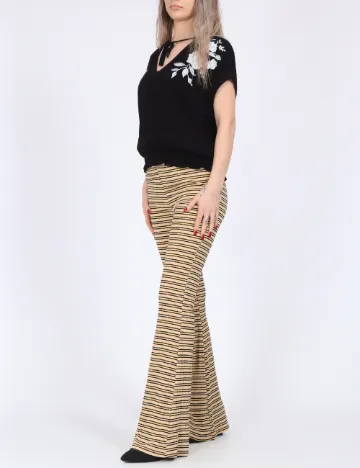 Pantaloni Something New, crem