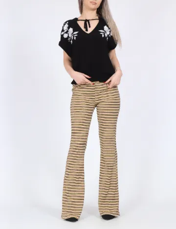 Pantaloni Something New, crem