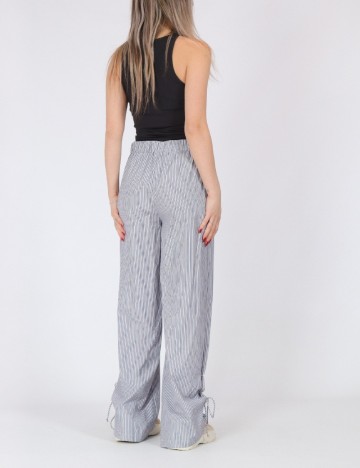 Pantaloni Pieces, gri