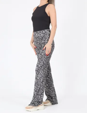 Pantaloni Pieces, mix culori