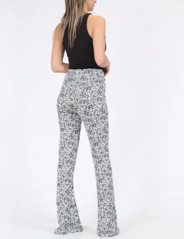 Pantaloni Noisy May, alb/negru