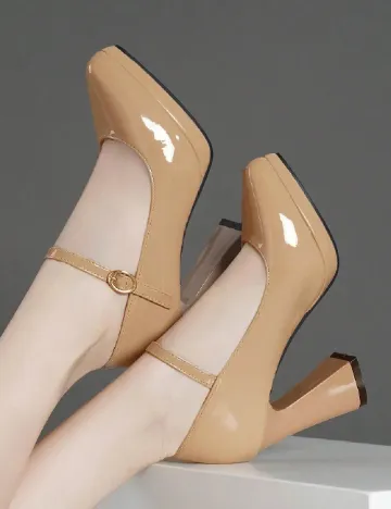 Pantofi SHEIN, maro