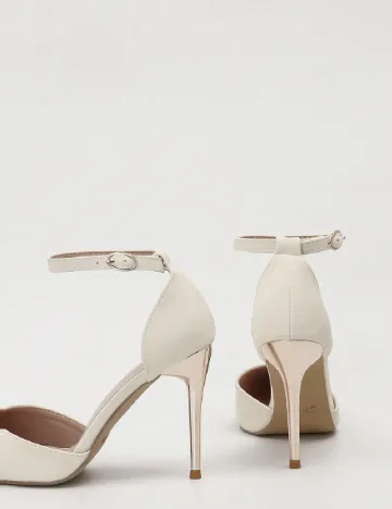 Pantofi SHEIN, crem