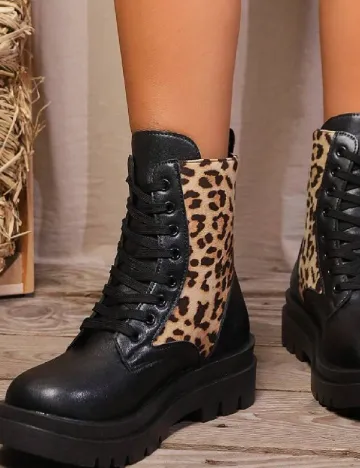 Ghete SHEIN, negru/animal print