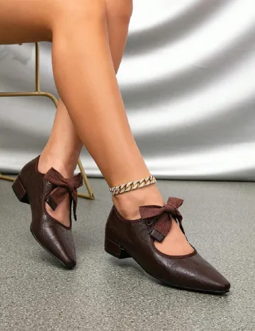 Pantofi SHEIN, maro