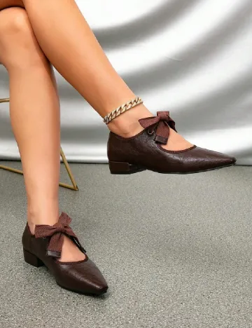 Pantofi SHEIN, maro