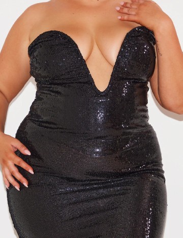 Rochie medie PRETTYLITTLETHING Plus Size, negru
