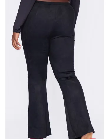 Pantaloni PRETTYLITTLETHING Plus Size, negru