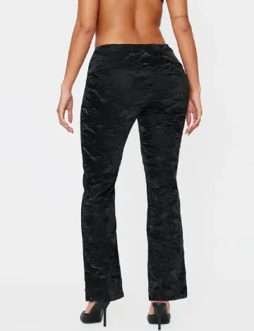 Pantaloni PRETTYLITTLETHING, negru