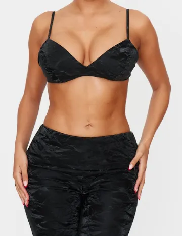Pantaloni PRETTYLITTLETHING, negru
