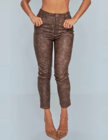 Pantaloni PRETTYLITTLETHING, maro