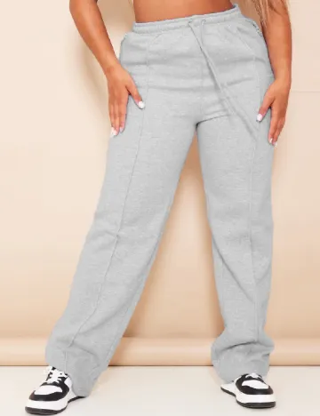 Pantaloni PRETTYLITTLETHING, gri