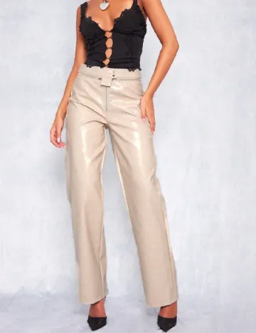 Pantaloni PRETTYLITTLETHING, crem