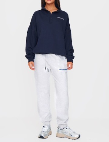 Pantaloni PRETTYLITTLETHING, gri deschis