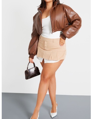 Jacheta PRETTYLITTLETHING Plus Size, maro