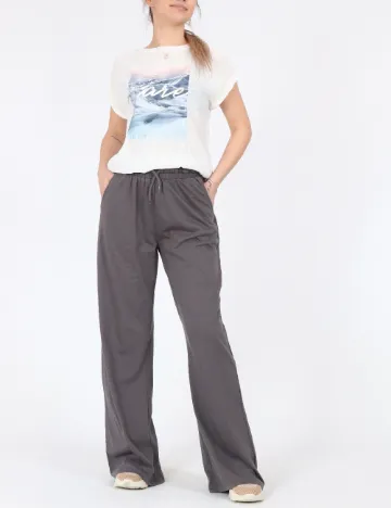 Pantaloni PRETTYLITTLETHING, gri
