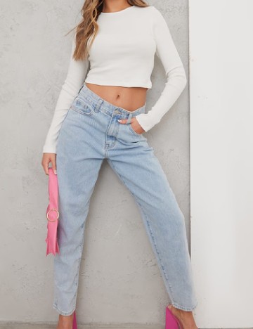 Top PRETTYLITTLETHING, alb