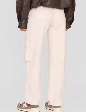 Pantaloni PRETTYLITTLETHING, crem