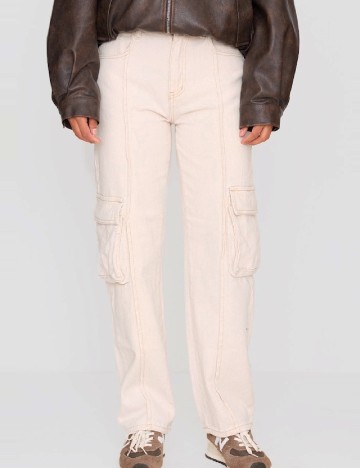 Pantaloni PRETTYLITTLETHING, crem