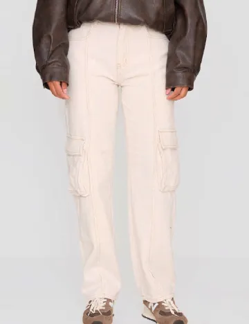 Pantaloni PRETTYLITTLETHING, crem