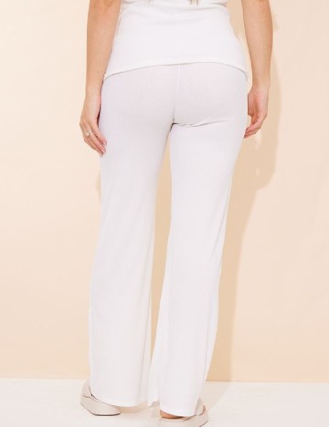 Pantaloni PRETTYLITTLETHING Maternity, alb
