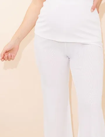 Pantaloni PRETTYLITTLETHING Maternity, alb
