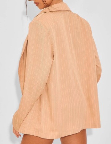 Blazer PRETTYLITTLETHING, crem