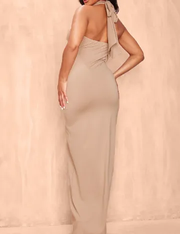 Rochie lunga PRETTYLITTLETHING, bej