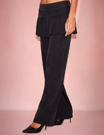 Pantaloni PRETTYLITTLETHING, negru