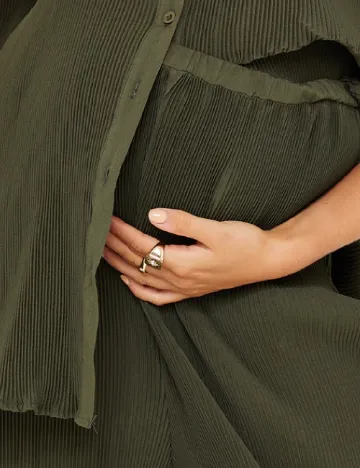 Pantaloni PRETTYLITTLETHING Maternity, verde