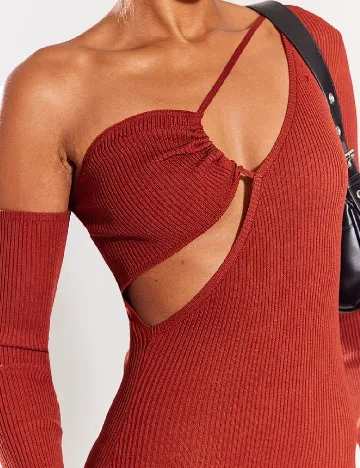 Rochie medie PRETTYLITTLETHING, caramiziu