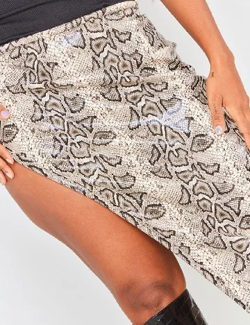 Fusta PRETTYLITTLETHING, crem
