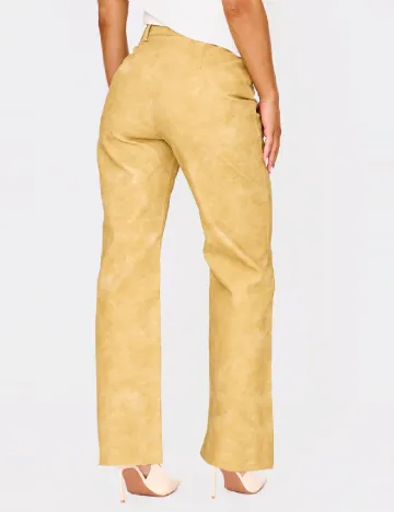 Pantaloni PRETTYLITTLETHING, galben