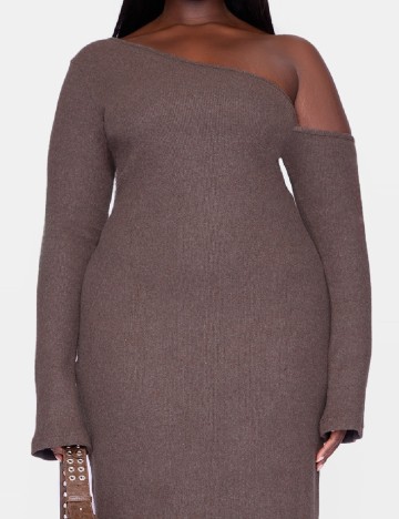 Rochie lunga PRETTYLITTLETHING Plus Size, maro