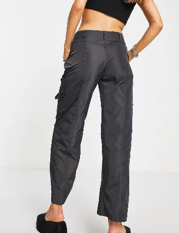 Pantaloni Reclaimed Vintage, gri Gri