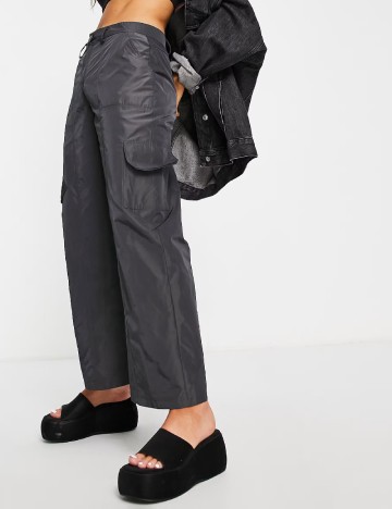 Pantaloni Reclaimed Vintage, gri