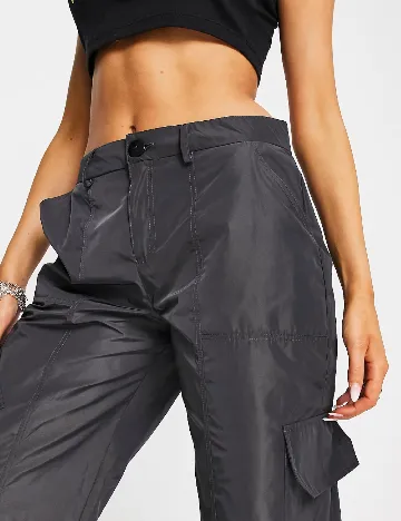 Pantaloni Reclaimed Vintage, gri Gri
