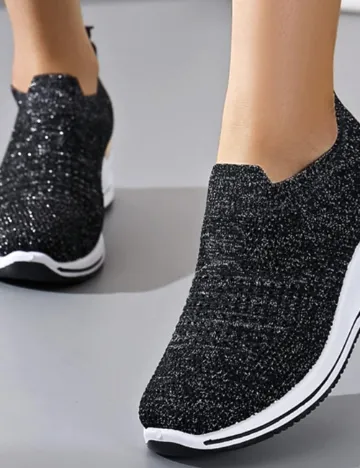 Adidasi SHEIN, negru