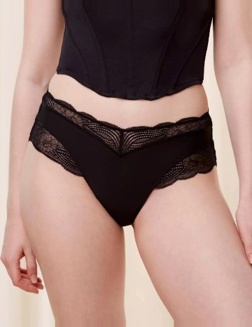 Chilot Triumph, negru