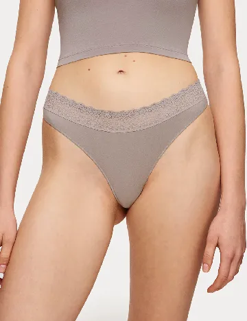 Chilot Triumph, gri