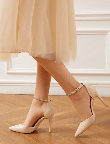 Pantofi SHEIN, crem